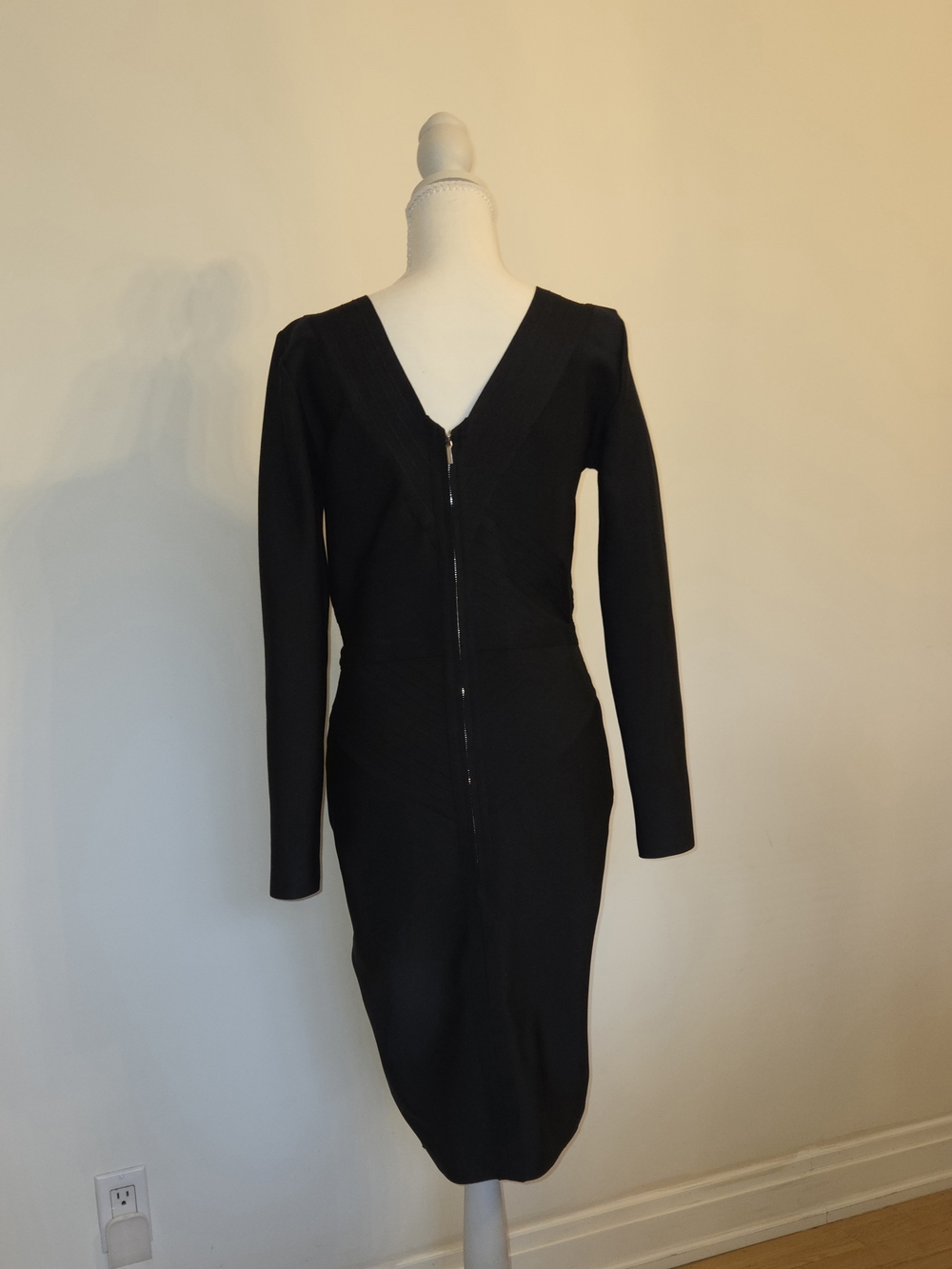 Bebe Black Long-Sleeve V-Neck Bodycon Dress - Picture 4 of 10